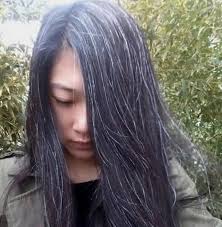 Our hair color can change in ways unrelated to our genes! Hair That Has Turned White Suddenly Turns Black Is It Good Or Bad For Health There Is A Situation To Be Careful Daydaynews