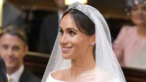 Designed by givenchy's clare waight keller. Meghan Markle Wedding Day Makeup Off 74 Buy