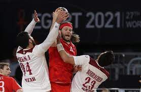 وتم إيقاف المباراة رسميا، قبل أن يعلن الاتحاد الأوروبي عبر حسابه. Ù…ÙˆÙ†Ø¯ÙŠØ§Ù„ Ø§Ù„ÙŠØ¯ Ù…Ø¯Ø±Ø¨ Ø§Ù„Ø¯Ù†Ù…Ø§Ø±Ùƒ Ù…ÙˆØ§Ø¬Ù‡Ø© Ù…Ù†ØªØ®Ø¨ Ù…ØµØ± ÙÙŠ Ø¯ÙˆØ± Ø±Ø¨Ø¹ Ø§Ù„Ù†Ù‡Ø§Ø¦ÙŠ ØµØ¹Ø¨Ø© Ø¨ÙˆØ§Ø¨Ø© Ø§Ù„Ø£Ù‡Ø±Ø§Ù…