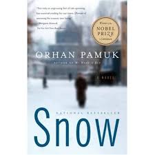 Kafamda bir tuhaflık hem bir aşk hikâyesi hem de modern bir destan. Snow By Orhan Pamuk