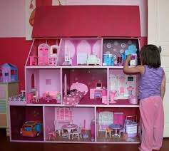 Maison de barbie fait maison. 13 Idees De Maison Barbie Maison Barbie Barbie Maison Playmobil