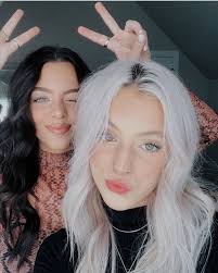 Abria Roberts (abriaroberts02)