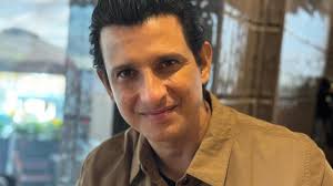 Exclusive: Sharman Joshi spills beans