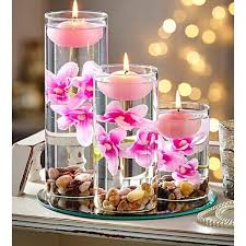 Nos Idees De Centre De Table Avec Bougie Flottante Geante Mariage Idees Bougie Flottante Table Mariage Couleur Decoration Table Mariage