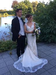 Bei uns findest du garantiert dein perfektes brautkleid in köln. Wedding More Brautstudio Ulmer Strasse 70 Nersingen 2021