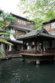 When i returned to my ancestral village in hainan most of the houses were old style, but to my amzament found out most of them had been built in the last 2 years. Pin By Lloyd Maec Lloyd On Giappone Japanese Architecture Japan Architecture Traditional Japanese House