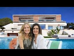 Fátima gomes bernardes (born september 17, 1962) is a brazilian journalist and tv presenter. Fatima Bernardes Abre Sua Casa Para Angelica No Estrelas Youtube