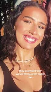 Marie Senechal's Instagram, Twitter & Facebook