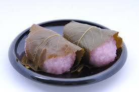 桜餅の葉っぱって食べるものなの マナー的に正しいのは 料理のギモン たべものニュース