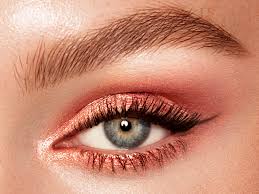 What eyeshadow goes with green eyes. The Best Eyeshadow Colours To Make Green Eyes Pop Charlotte Tilbury