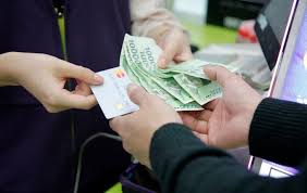 Convenience Store Offers Cash Withdrawal Service for Credit Card Payments | Be Korea-savvy