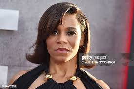 3,419 Lisa Kelly Photos & High Res Pictures