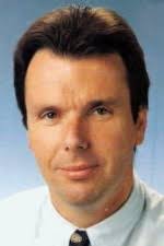 Heribert Bruchhagen, Manager Hamburger SV (1992-1995)