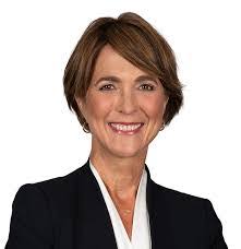 Christi Conroy's Instagram, Twitter & Facebook