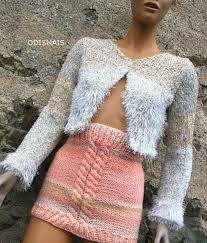 Description：voici les commentaires et les avis de nos clients sur boléro de mariée en fausse fourrure ivoire et boléros. Tricot Mode Fait Main Bolero Fourrure Blanche Et Dore Taille 36 38 40 Manches Longues Un Grand Marche