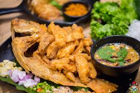 เสริฟความอร่อย2สไตล์ ทั้งอีสานและเวียดนาม ลาวญวน by tummour | กิน@หาดใหญ่