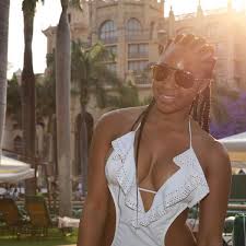 Show 10 clips per page, small this clip is the same as 106 lena crawdad crush 11 cam 1, only filmed from fixed angle with another. Woman Crush Wednesday Minnie Dlamini Drum