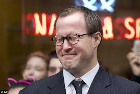 NY Governor Andrew Cuomo officiates his first ever gay wedding at Stonewall  Inn