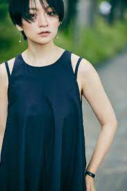 色違いで3枚も買った偏愛ワンピース 5日間コーディネート sサイズモデル高山都さんの ワンピースフル活用 夏の5日間コーディネート mi mollet ミモレ 明日の私へ 小さな一歩 髪型 ハンサムショート モデル