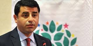 Yaşanan son dakika gelişmesiyle birlikte ai̇hm tarafından verilen karar ile tutuklu bulunan hdp eski eş genel başkanı selahattin demirtaş'ın serbest bırakılması gerektiğine karar verildi. Avrupa Insan Haklari Mahkemesinden Selahattin Demirtas Ile Ilgili Skandal Karar Takvim