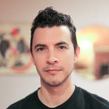 LA native and GIA GG