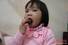 Độc đáo món bánh ngon làm từ quả chôm phù