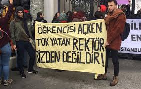 Bu programların 29'ü açıköğretim, 18'i auzef'e bağlı uzaktan öğretim, 2'si de diğer fakültelere bağlı uzaktan öğretim programıdır. Istanbul Universitesi Nde Yemek Protestosuna Coplu Mudahale Tr724