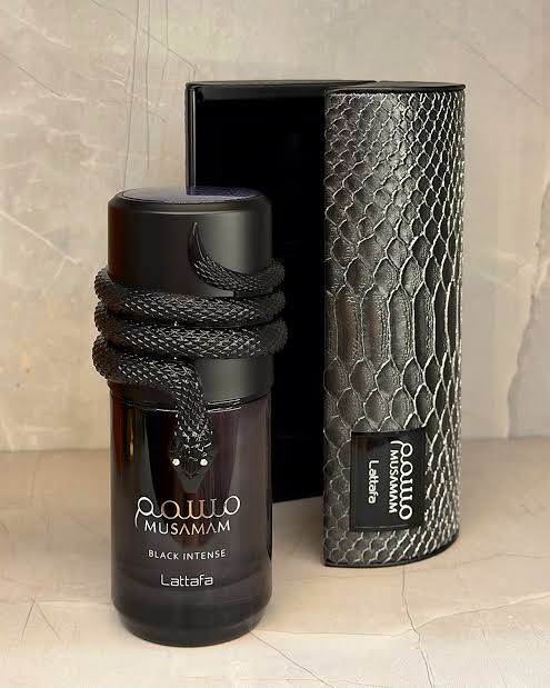 Musamam Black Intense de Lattafa 100ml – Perfumarte VIP