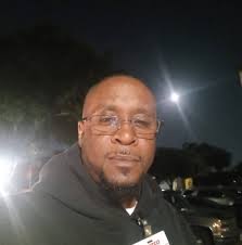 Coach motivates team during fourth quarter