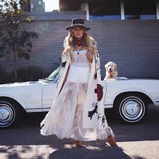 Her birthday, what she did before fame, her family life, fun trivia facts, popularity rankings, and more. A Fashionable Life Erica Pelosini And Louis Leeman In Los Angeles Page 4 Of 6 Harper S Bazaar Malaysia