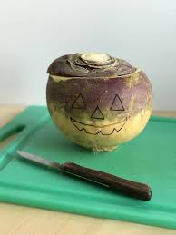 How to Carve a Turnip Lantern – The Bear & The Fox