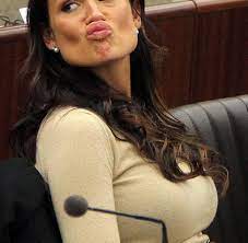Find the perfect nicole minetti stock photos and editorial news pictures from getty images. Nicole Minetti Oralexpertin Rettete Berlusconis Lacheln Welt