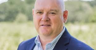 Greg Bewley's Instagram, Twitter & Facebook