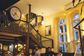 Lüneburg városában található india haus restaurant a gluténmentes ételek széles választékát kínálja. Lokation Gastroguide Zwischen Heide Elbe
