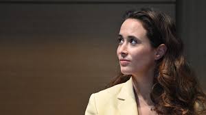 Photo Pacs amical congé pour un deuil ou une naissance... Clémence ...