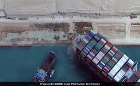 Aided by moon and tide, giant ship partially refloated. 2o Ak7lxsw7pym