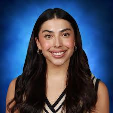 Daisy Lomeli's Instagram, Twitter & Facebook