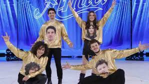 Per i bookmaker è sfida tra due fidanzati: Amici 19 Come Seguire In Tv E In Diretta Streaming La Finale