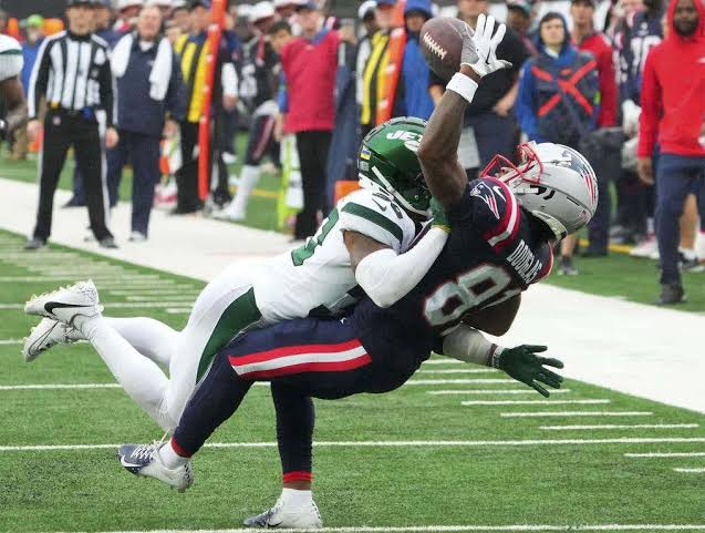 Demario Douglas still stuck at bottom of Patriots pecking order
