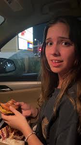 Mallory Gifford's Instagram, Twitter & Facebook