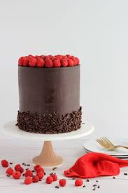 Dark Chocolate Raspberry Cake Baking With Blondie Recette Gateau Au Chocolat Noir Gateau A La Framboise Gateau Chocolat