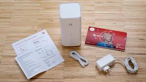 This little plastic white box relies on a category 4 lte modem to connect to vodafone's 4g network and distribute that connection to several computers, with up to 32 supported at the same time. Vodafone Gigacube Installation Einrichtung Optimierung