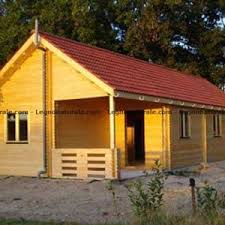 I prezzi dei bungalow prefabbricati variano indicativamente tra le 1.800,00 e le 11.000,00 euro a seconda della metratura, delle operazioni di montaggio, dell'accessorio veranda, della scelta delle tegole per il tetto. Bellissimi Bungalow In Legno Abitabili Legnonaturale Com