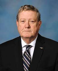 Barron passes Cramer for fourth seat