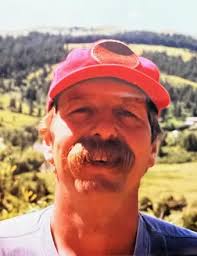 Loren Dickey's Instagram, Twitter & Facebook