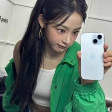 NJZ MINJI (뉴진스 민지)