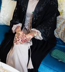2 275 Likes 389 Comments J F9 On Instagram يابعض مني الا يا كل قلبي و اشيائي Abayas Fashion Abaya Fashion Dubai Fashionista