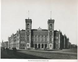Berlin 1856 1891 F Albert Schwartz Kriminalgericht Moabit 1882 Mit Bildern Historische Fotos Historische Bilder Berlin