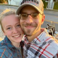 Randi Fleming's Instagram, Twitter & Facebook