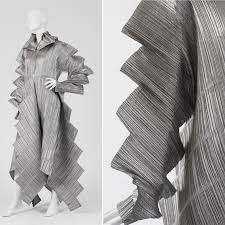 The Costume Institute Metcostumeinstitute Instagram Photos And Videos Costume Institute Issey Miyake Costumes